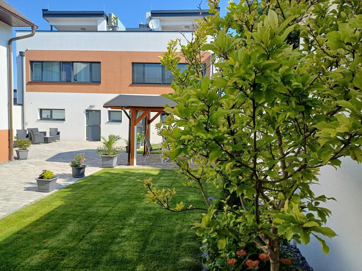 Penthouse Griemann 1 inkl Infrarotkabine und eigener Dachterrasse Illmitz Exterior foto